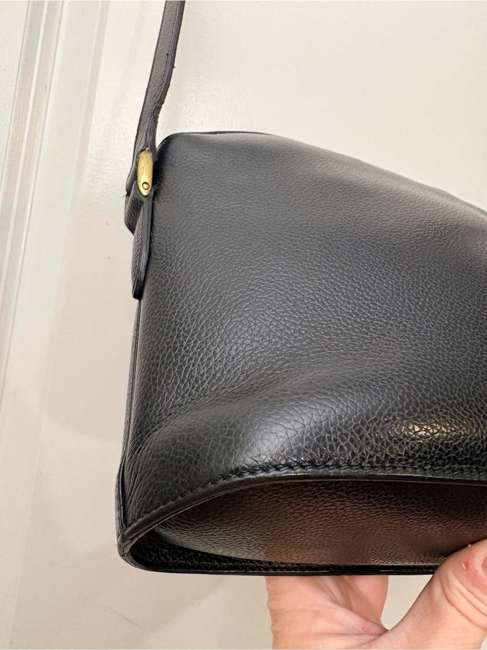 1996 Coach Madison Arched Zip — Made in Italy — 4405 Crossbody - Picture 6 of 14